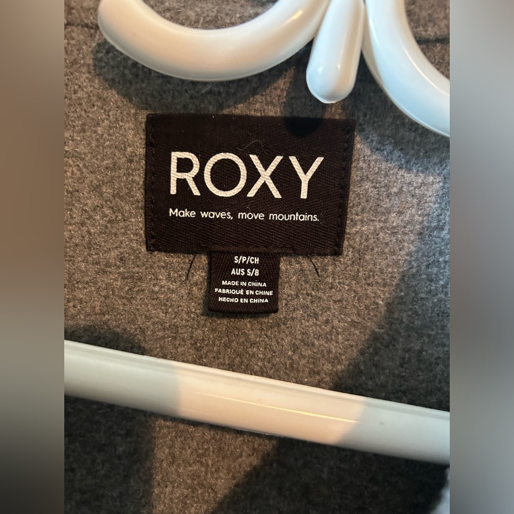 Roxy Shacket - Picture 3 of 3